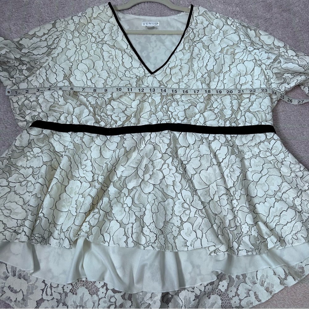 VENUS Ivory Floral Lace Blouse Velvet Trim High Low Bell Sleeves Size 20 Boho - Picture 6 of 16